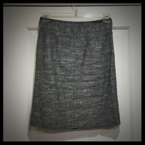 Tweed Skirt-Banana Republic (size 4)